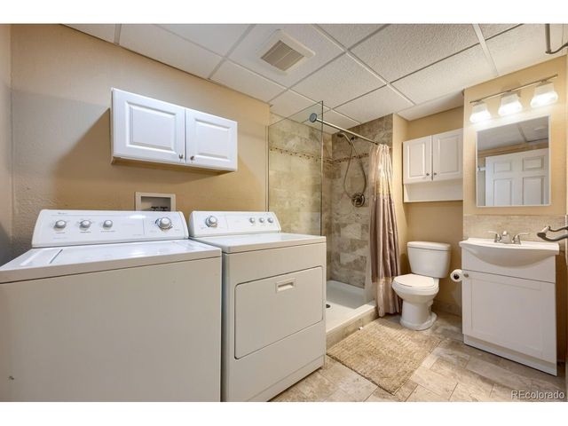 19710 E Stanford Ave, Centennial, CO 80015