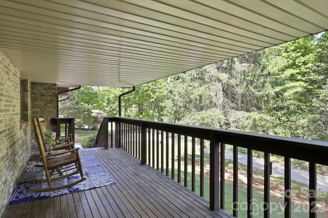 1 Mountain Heritage Place, Candler, NC 28715