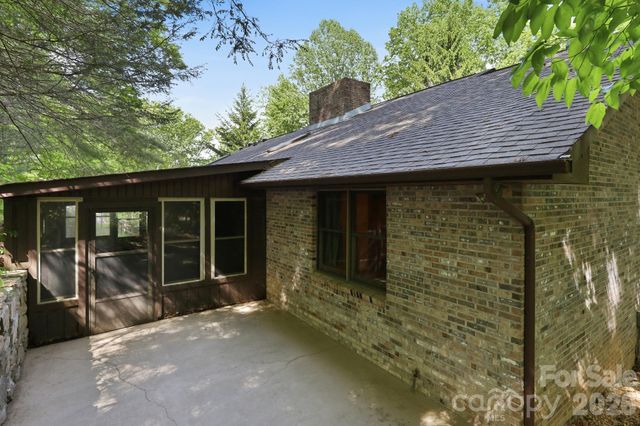 1 Mountain Heritage Place, Candler, NC 28715