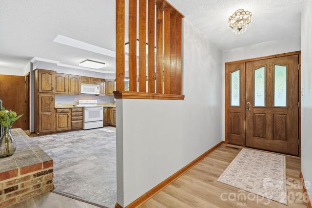 1 Mountain Heritage Place, Candler, NC 28715