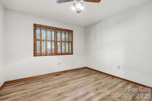 1 Mountain Heritage Place, Candler, NC 28715