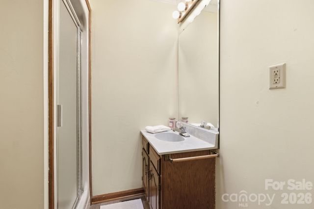 1 Mountain Heritage Place, Candler, NC 28715