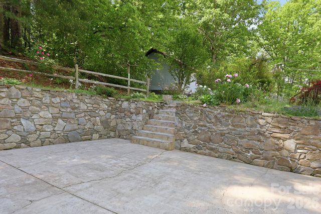 1 Mountain Heritage Place, Candler, NC 28715