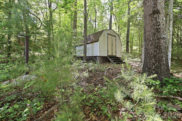 1 Mountain Heritage Place, Candler, NC 28715