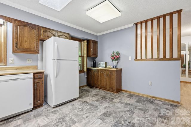 1 Mountain Heritage Place, Candler, NC 28715