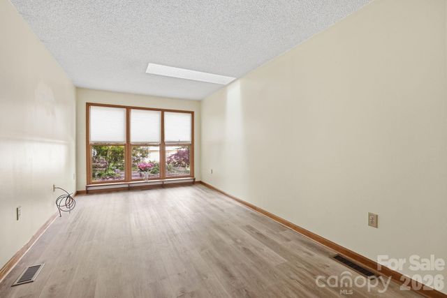 1 Mountain Heritage Place, Candler, NC 28715