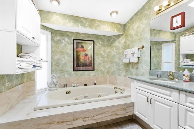 4870 TIVOLI COURT, Sarasota, FL 34235