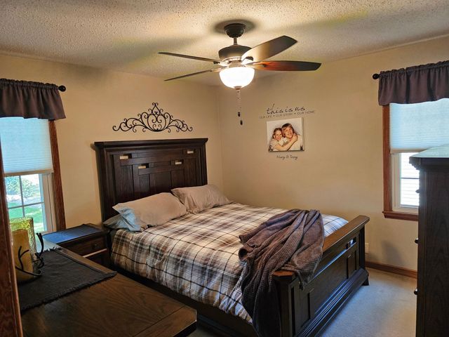 203 3rd Avenue E, Lamberton, MN 56152