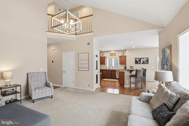 217 WEATHERFIELD PL, Lancaster, PA 17603