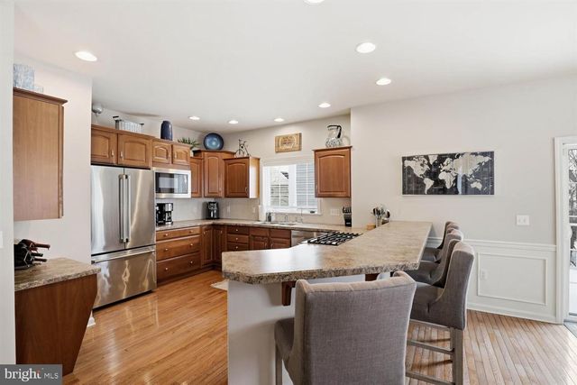 217 WEATHERFIELD PL, Lancaster, PA 17603