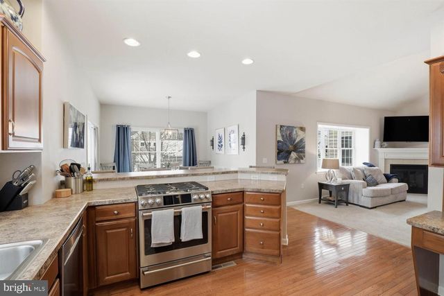 217 WEATHERFIELD PL, Lancaster, PA 17603