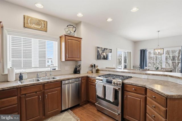 217 WEATHERFIELD PL, Lancaster, PA 17603