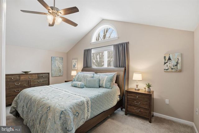 217 WEATHERFIELD PL, Lancaster, PA 17603