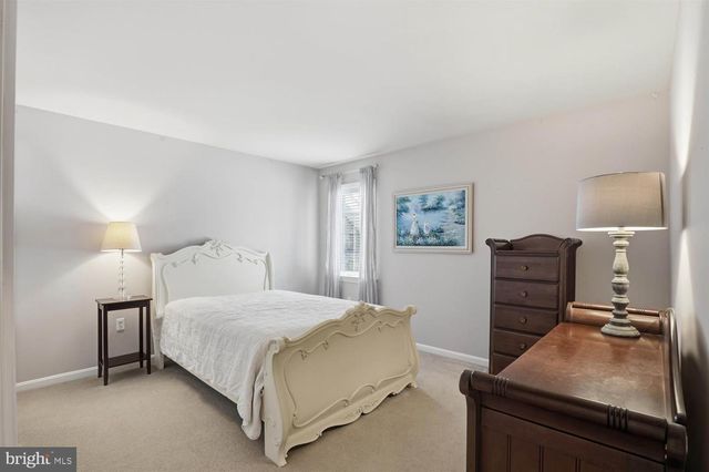 217 WEATHERFIELD PL, Lancaster, PA 17603