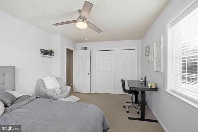 217 WEATHERFIELD PL, Lancaster, PA 17603