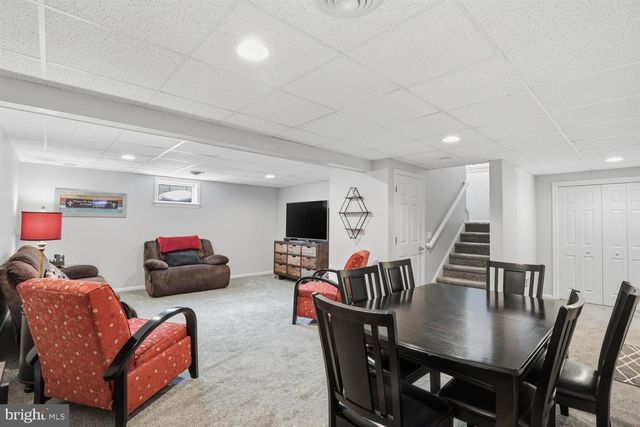 217 WEATHERFIELD PL, Lancaster, PA 17603