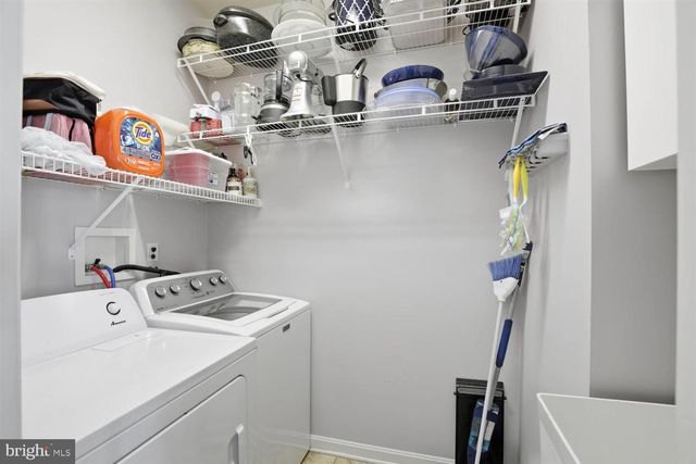 217 WEATHERFIELD PL, Lancaster, PA 17603