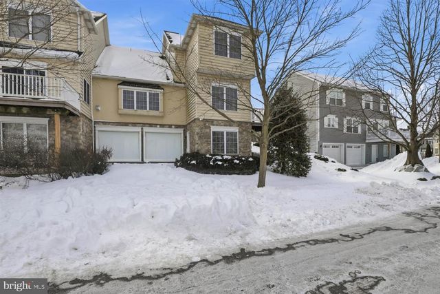 217 WEATHERFIELD PL, Lancaster, PA 17603