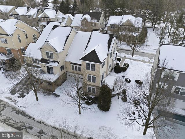 217 WEATHERFIELD PL, Lancaster, PA 17603