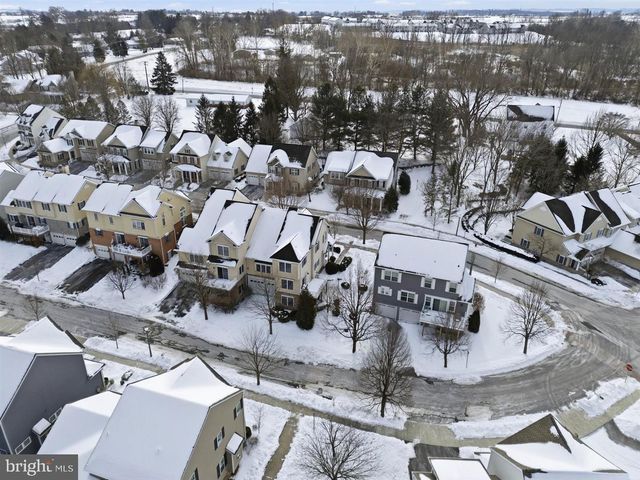 217 WEATHERFIELD PL, Lancaster, PA 17603