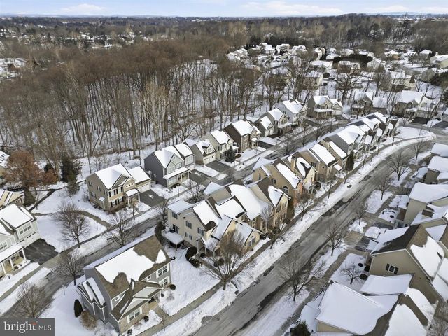 217 WEATHERFIELD PL, Lancaster, PA 17603