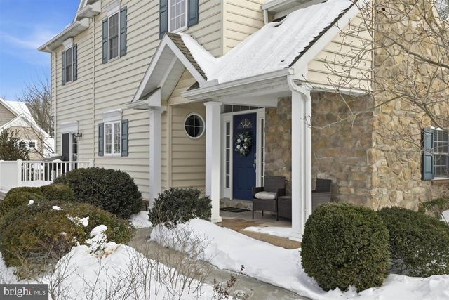 217 WEATHERFIELD PL, Lancaster, PA 17603