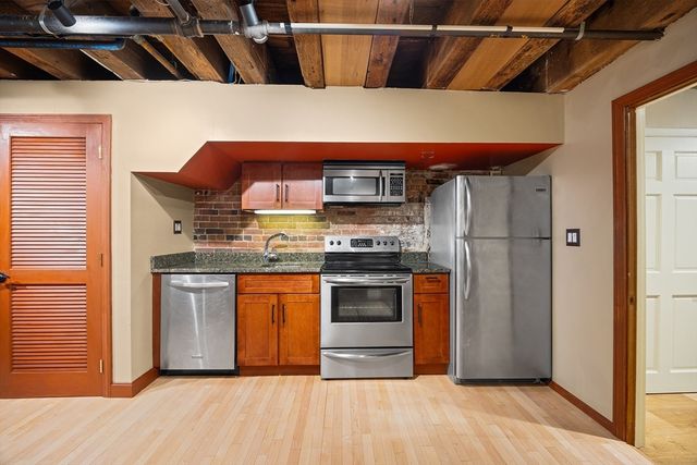 120 Fulton St DE, Boston, MA 02109