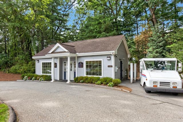 895 Wellman Avenue 895, Chelmsford, MA 01863