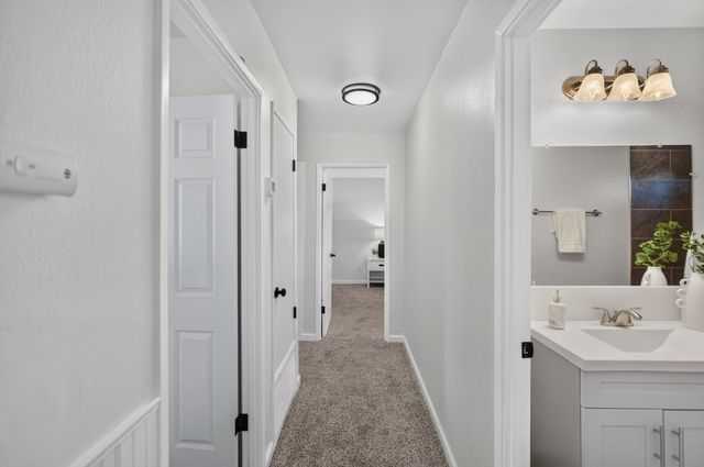 5900 Rich Hill Dr, Orangevale, CA 95662