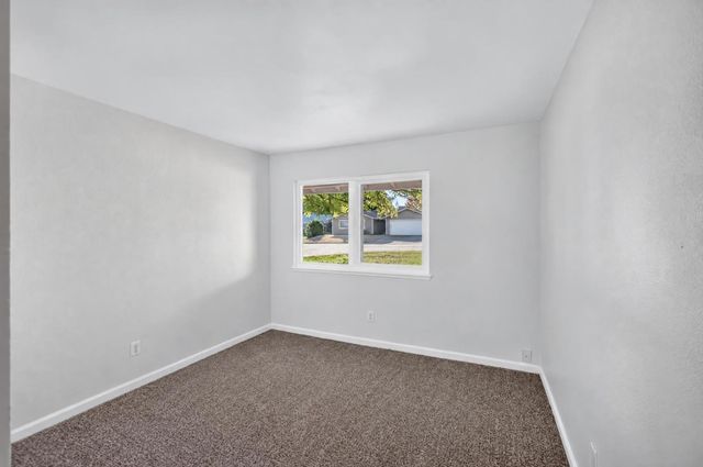 5900 Rich Hill Dr, Orangevale, CA 95662