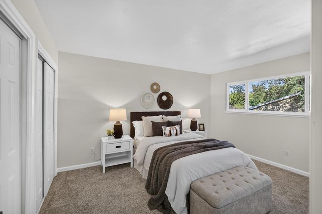 5900 Rich Hill Dr, Orangevale, CA 95662