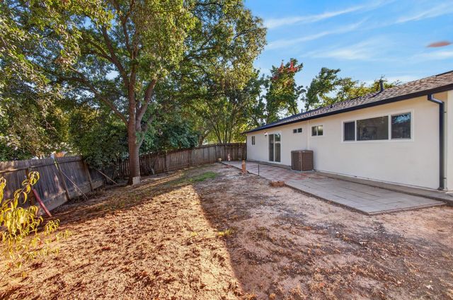 5900 Rich Hill Dr, Orangevale, CA 95662