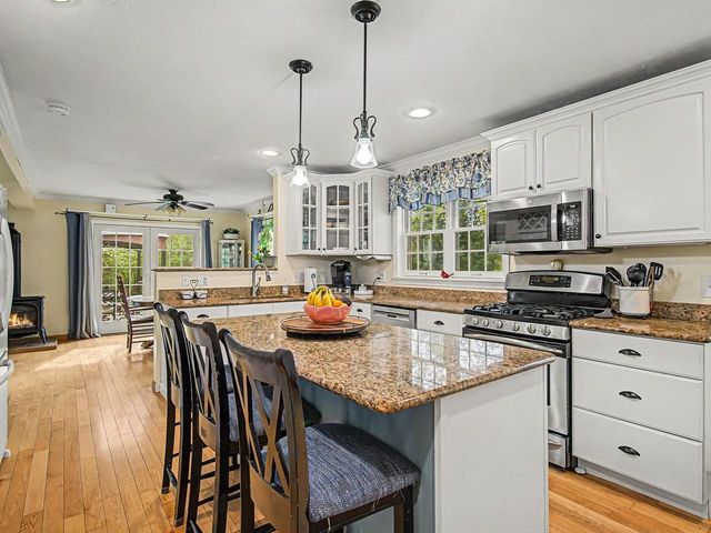 6 June Way, Milton, VT 05468