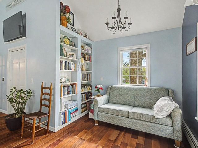 6 June Way, Milton, VT 05468