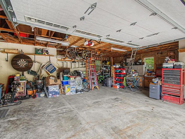 6 June Way, Milton, VT 05468