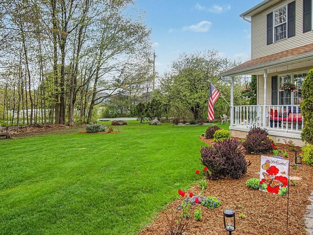6 June Way, Milton, VT 05468