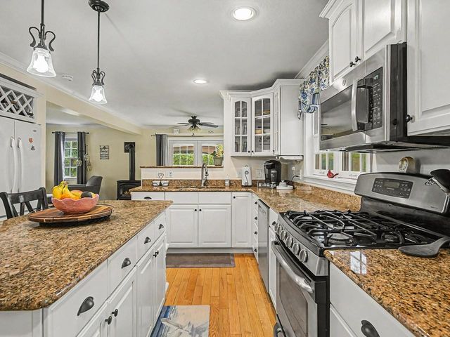6 June Way, Milton, VT 05468