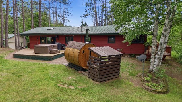 2016 Rice Lake Road, Duluth, MN 55811