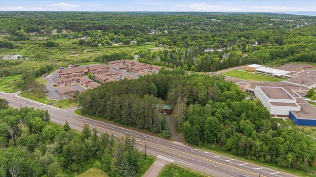 2016 Rice Lake Road, Duluth, MN 55811