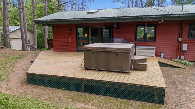 2016 Rice Lake Road, Duluth, MN 55811