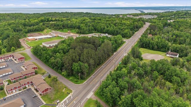 2016 Rice Lake Road, Duluth, MN 55811
