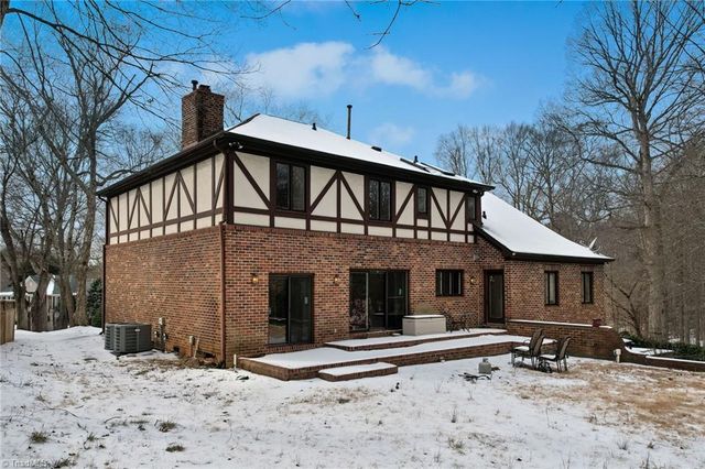 3808 Crosstimbers Drive, Greensboro, NC 27410