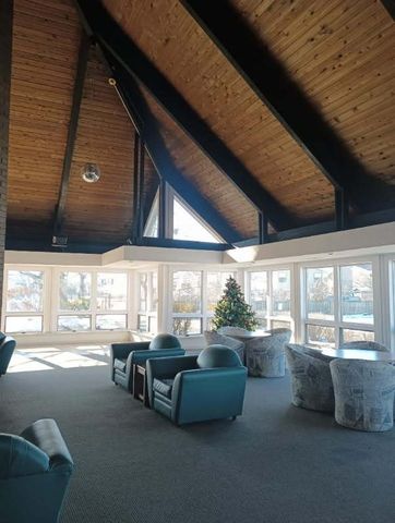 1880 Bonnie Lane 112, Hoffman Estates, IL 60169