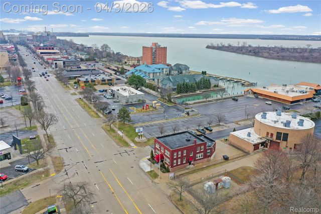 3505 Biddle Avenue, Wyandotte, MI 48192