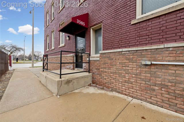3505 Biddle Avenue, Wyandotte, MI 48192