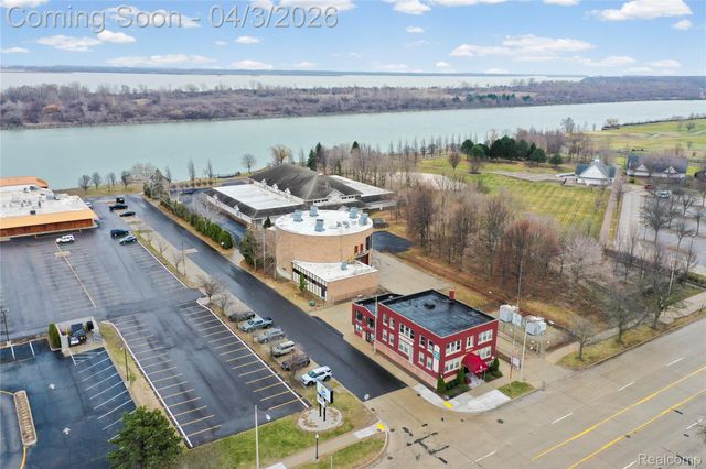 3505 Biddle Avenue, Wyandotte, MI 48192