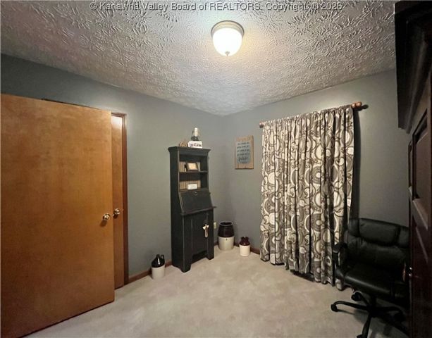 410 Carriage Way, Hurricane, WV 25526