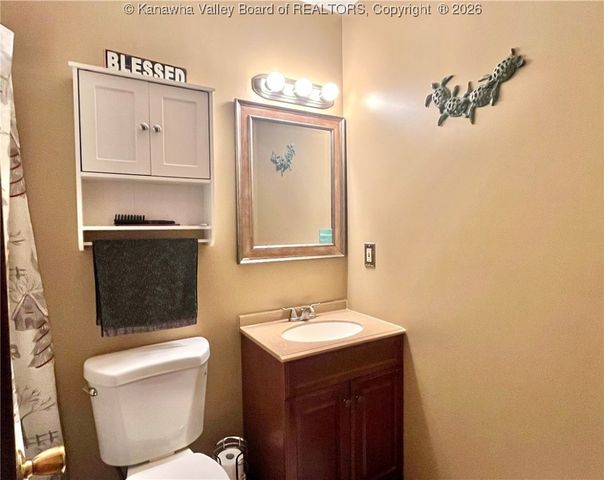 410 Carriage Way, Hurricane, WV 25526