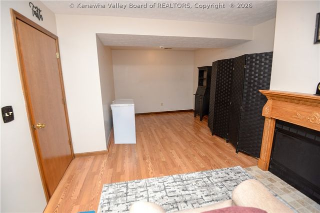 410 Carriage Way, Hurricane, WV 25526