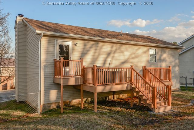 410 Carriage Way, Hurricane, WV 25526